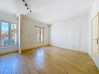  Appartement à louer 1 pièce 28 m²