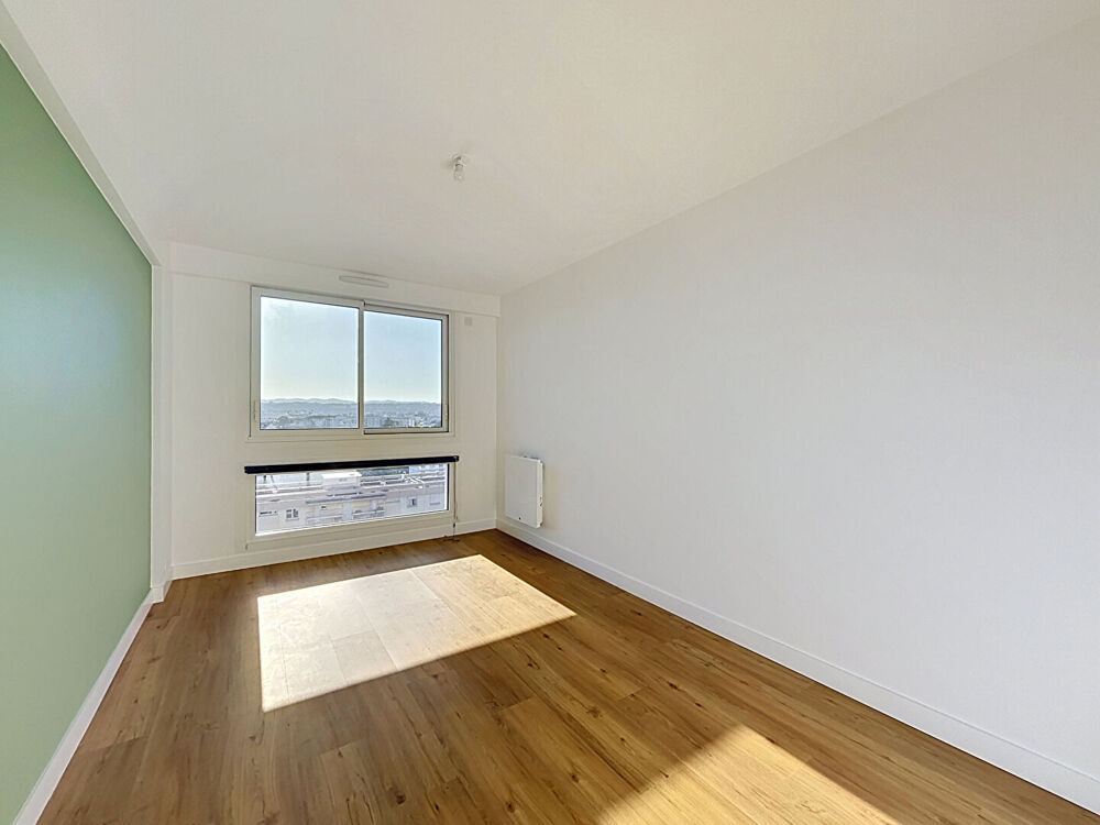 Vente Appartement Appartement Lyon 5 pièces rénové Monplaisir Grange Blanche avec place de parking Lyon 8