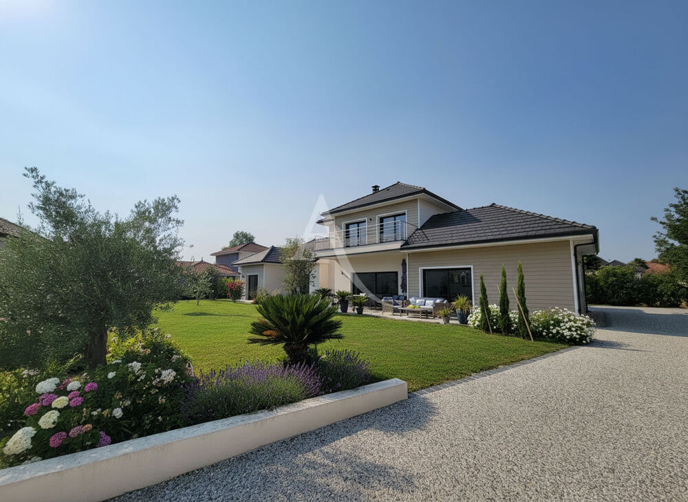 Maison 7 pièces 195 m² · à Lescar · 195 m² · 749 000 €