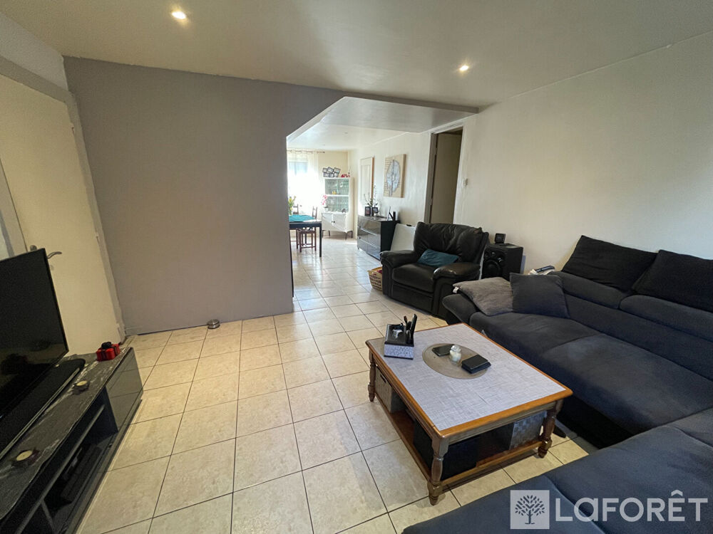 Appartement REZ-DE-CHAUSSEE Exincourt 5 pièce(s) 89 m2