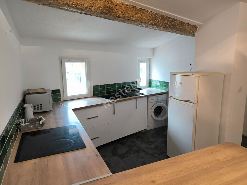 Vente Appartement Toulon proche Opéra 40 m² avec un grenier et une  cave. Climatisé. Toulon
