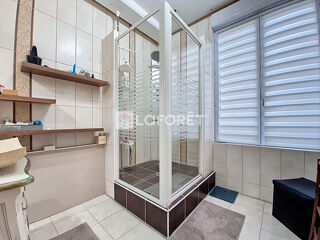  Maison � vendre 8 pi�ces 259 m�