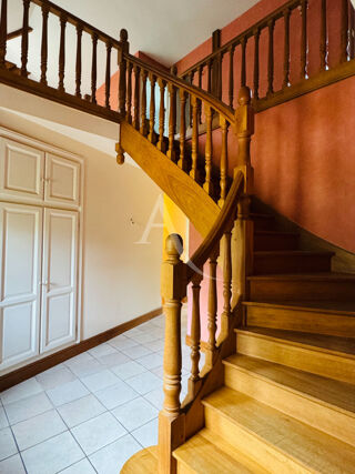  Maison  vendre 6 pices 237 m