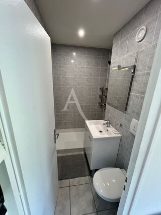  Appartement à louer 1 pièce 24 m²