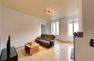  Immeuble � vendre 10 pi�ces 234 m�