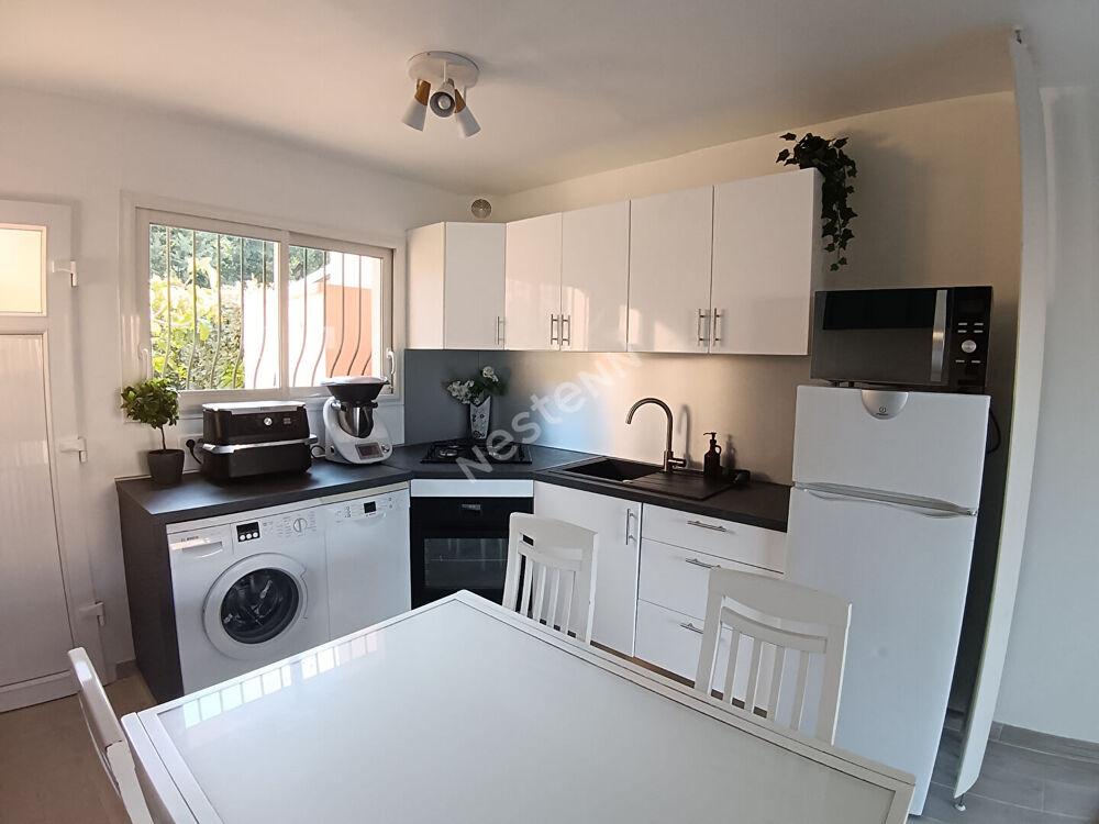 Vente Maison Villa Club T3 en R+1 de 43m² avec 2 terrasses sur parcelle de 90m² Six fours les plages
