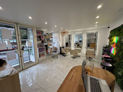 Local commercial plein centre ville de Vaires Sur Marne 1950 77360 Vaires sur marne