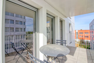  Appartement à louer 3 pièces 64 m²