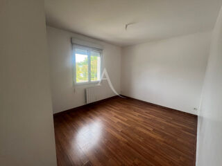  Appartement à louer 3 pièces 71 m²