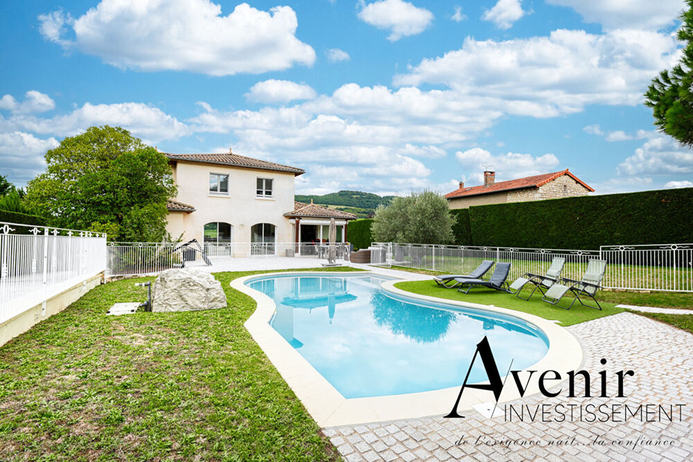 Maison 5 pièces 175 m² · à Lissieu · 175 m² · 995 000 €