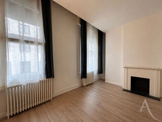  Appartement à louer 3 pièces 76 m²