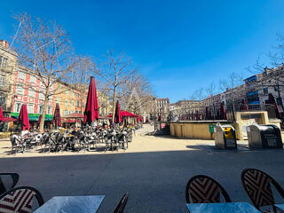  Immeuble � vendre 10 pi�ces 256 m�