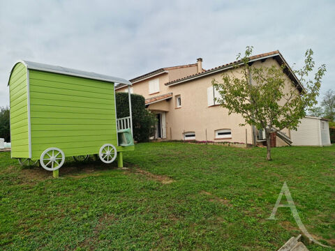   Sainte-Foy-d'Aigrefeuille tr�s agr�able maison avec piscine dans un cadre privil�gi� Maison - 7 pi�ce(s) - 150 m�