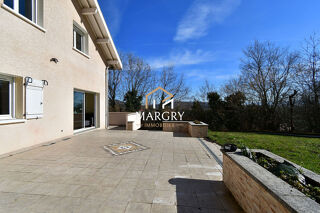  Maison � vendre 6 pi�ces 200 m�