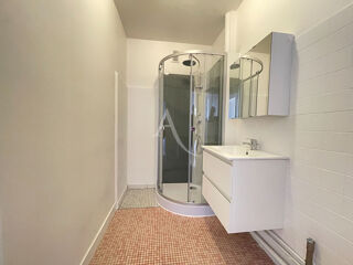  Appartement à louer 2 pièces 44 m²