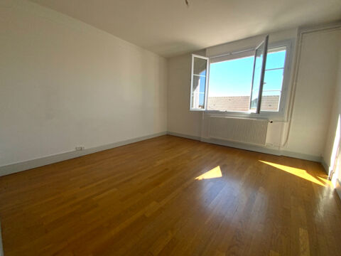  Appartement � louer 4 pi�ces 94 m�