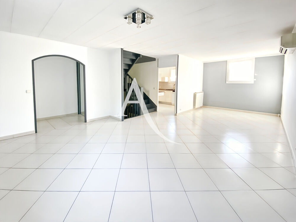 Location Maison A louer maison T4 de 86 m² avec jardinet et garage 13190 ALLAUCH Allauch