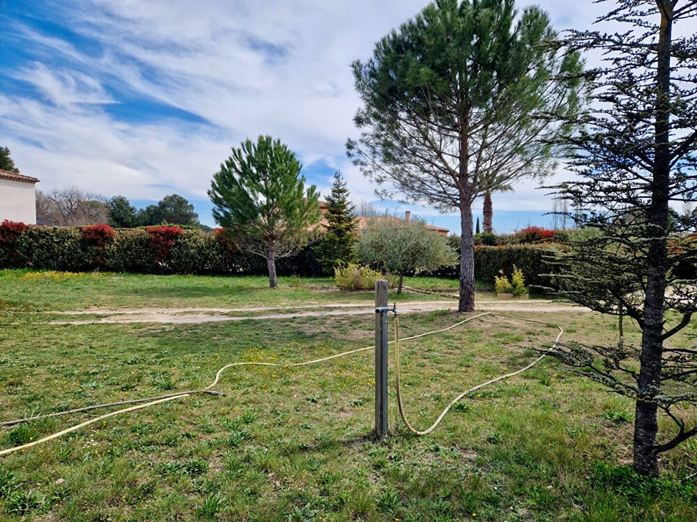 Vente Terrain Terrain  btir de 900 m2  Eguilles Eguilles