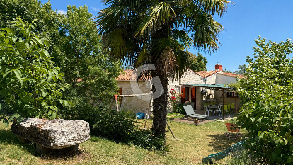 MAISON 5 PIECES- 147M²- À VENDRE À LAIROUX