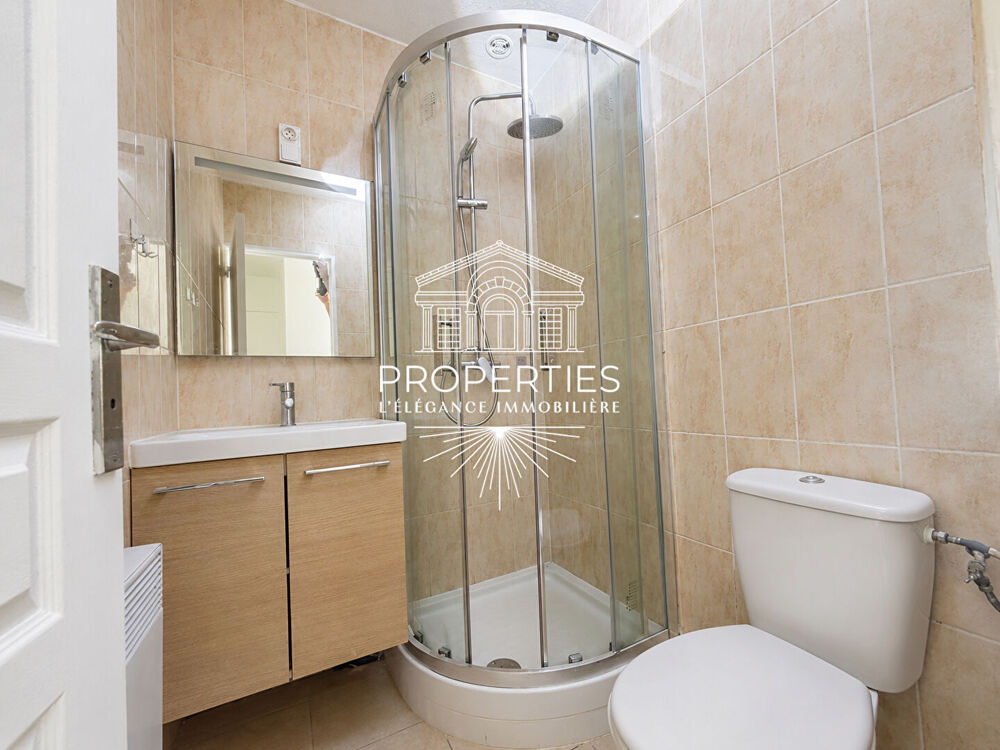 Location Appartement LE LAVANDOU - T3 - 38.86 M2  - PROCHE COMMERCES. Le lavandou