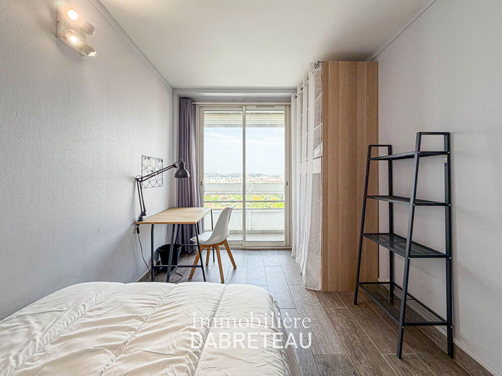 Chambre à louer dans un appartement en colocation - Mermoz/ Pinel - 6 pièce(s) 95 m2