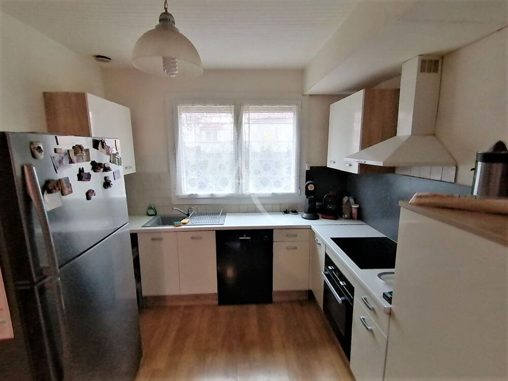 NARBONNE. Maison de 75m² avec garage et terrain.