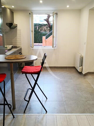 Appartement à louer 2 pièces 40 m²