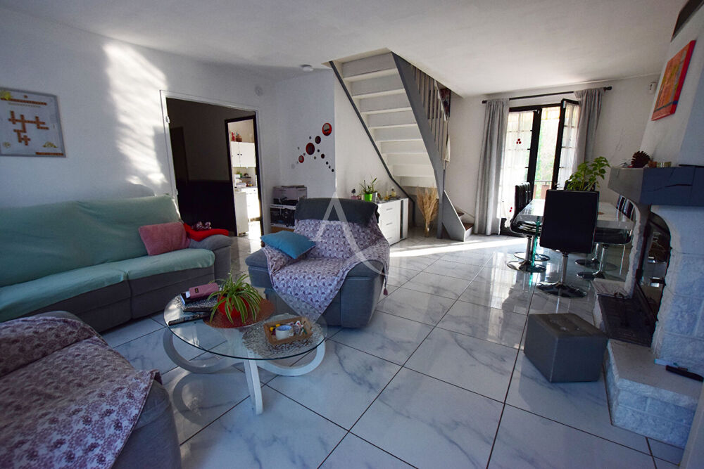 Vente Maison Maison proche Donnemarie Dontilly 131.2 m2, terrain de 1735 m² Donnemarie dontilly