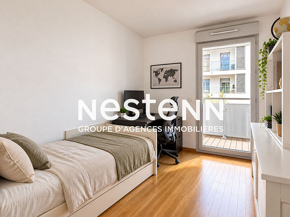 Vente Appartement Appartement T4 BRON - 75 m2 - 3 chambres - Grande terrasse - Cave - Immeuble récent - 69500 BRON Bron