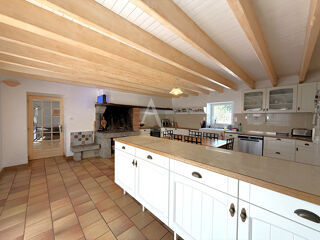  Maison à vendre 9 pièces 242 m²