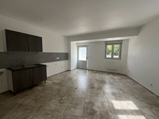  Appartement à louer 2 pièces 45 m²