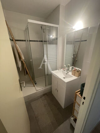  Appartement à louer 4 pièces 75 m²