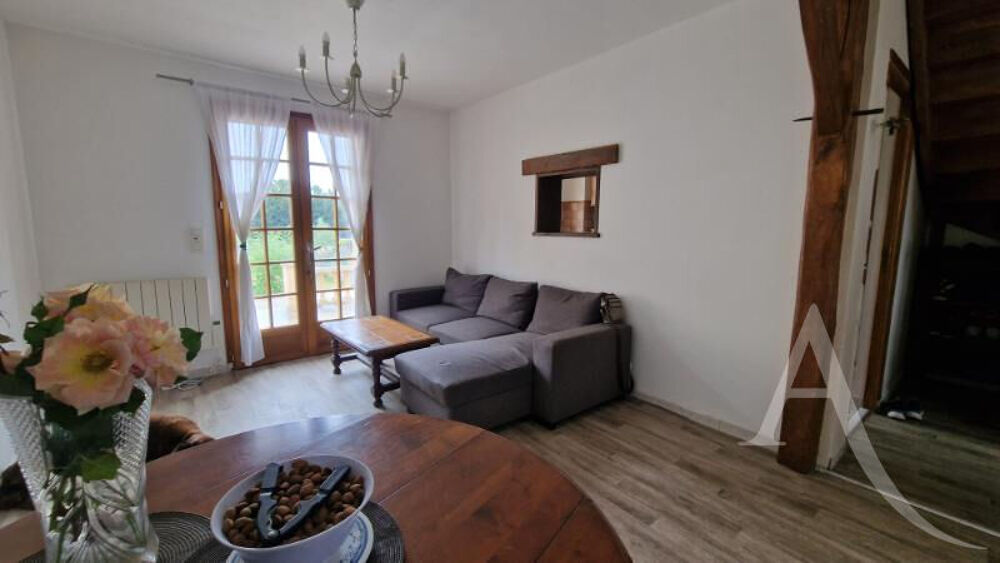 Vente Maison Jolie maison d'environ 57m², 2 chambres avec jardin de 680m² à Limay Limay