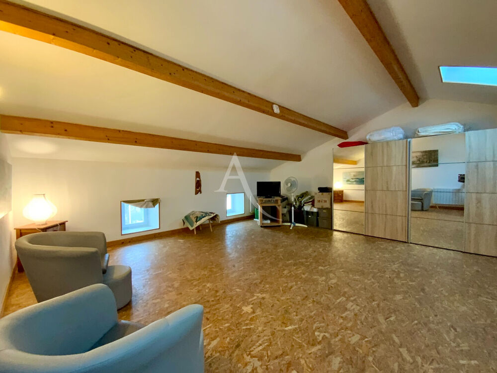 Maison de ville, activité commerciale en RDC