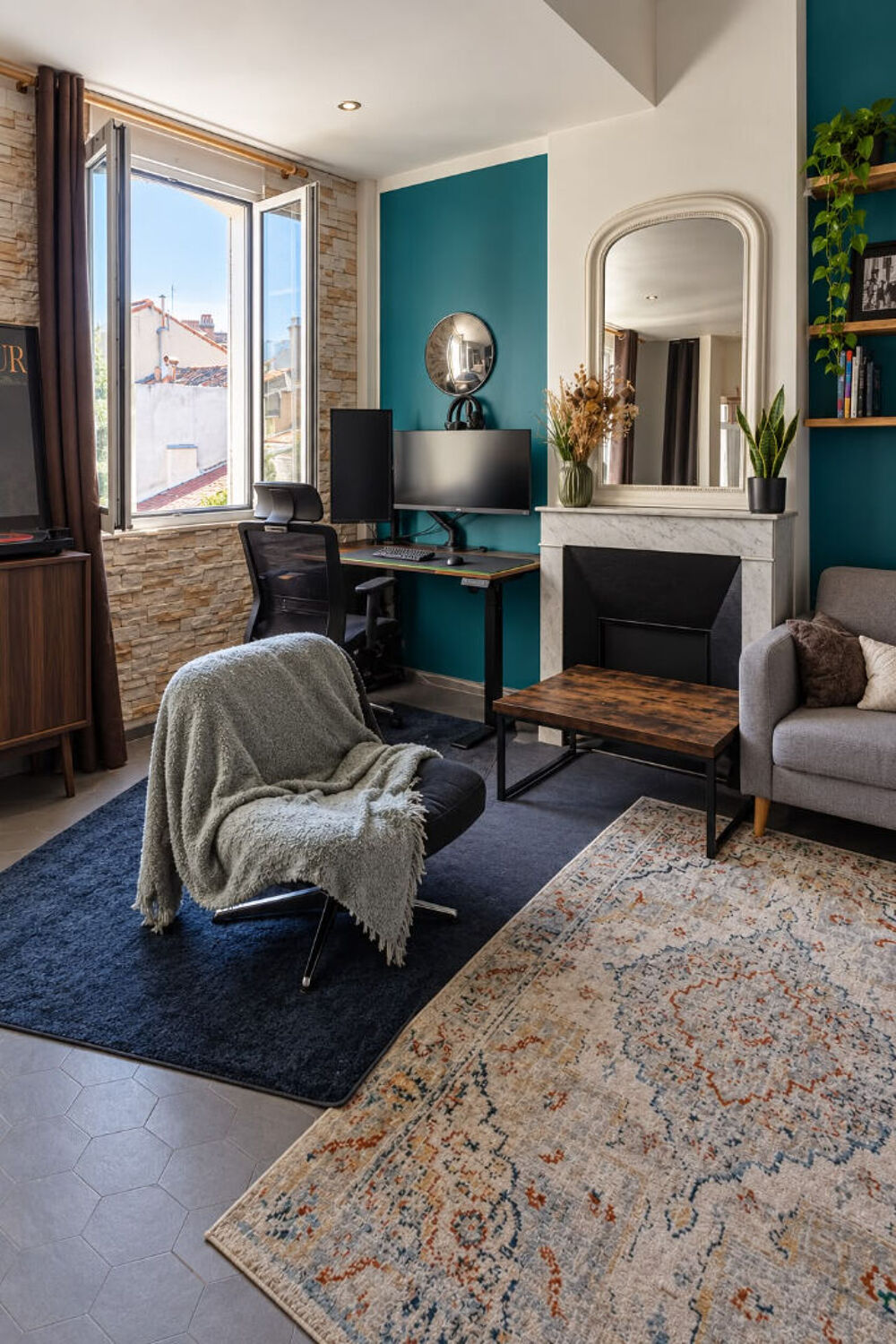 Vente Appartement RUE AUGUSTE BLANQUI - STUDIO - LUMINOSITE, COEUR D'ILOT Marseille 6