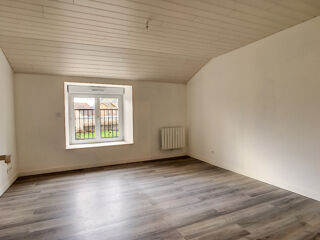  Maison à louer 4 pièces 123 m²