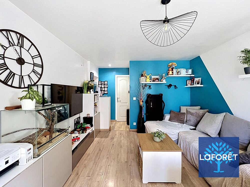 Appartement Saint-Vrain, 3 pièces de PLAIN PIED, terrasse privative