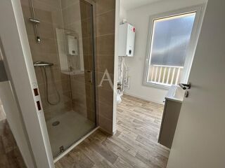  Appartement à louer 2 pièces 55 m²