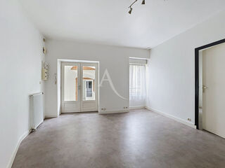  Appartement à louer 3 pièces 60 m²