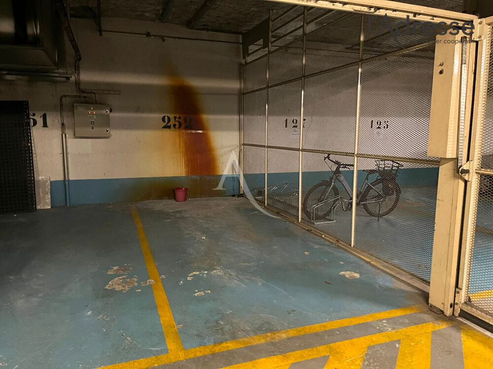 Location Parking/Garage Parking à louer/15 rue Gardenat Lapostol 92150 Suresnes Suresnes