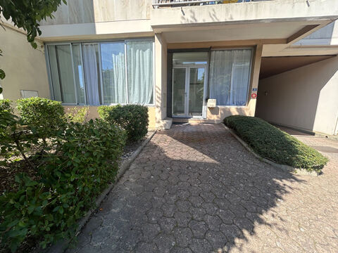 Appartement Le Chesnay 2 pi&egrave;ce(s) 1300 78150 Le chesnay