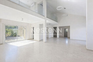  Maison à vendre 8 pièces 214 m²