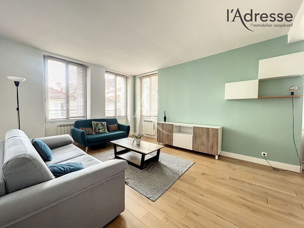 PUTEAUX/ rue Jean Jaurès Appartement 3 pièces 63m² Meublé
