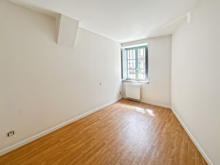  Appartement à louer 3 pièces 91 m²