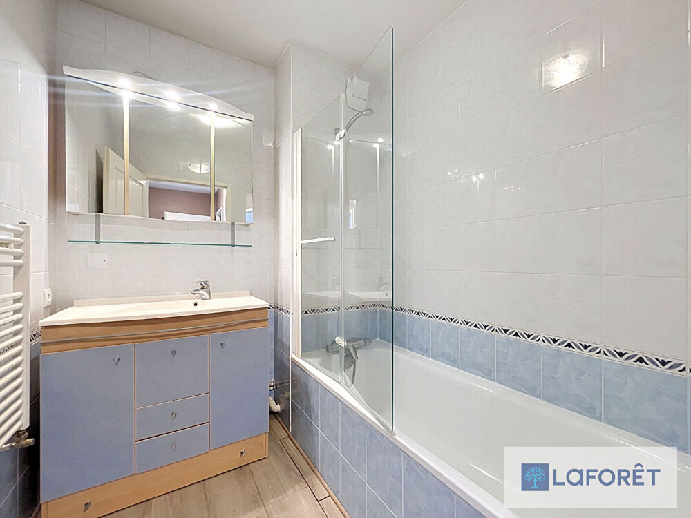 Location Appartement Appartement Saint Genis Pouilly 3 pièce(s) 69.16 m2 Saint genis pouilly