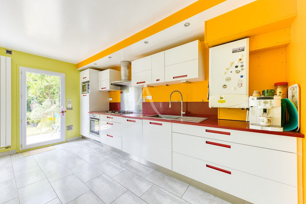 Vente Maison Maison  5 pièce(s) 98 m2 Noisiel