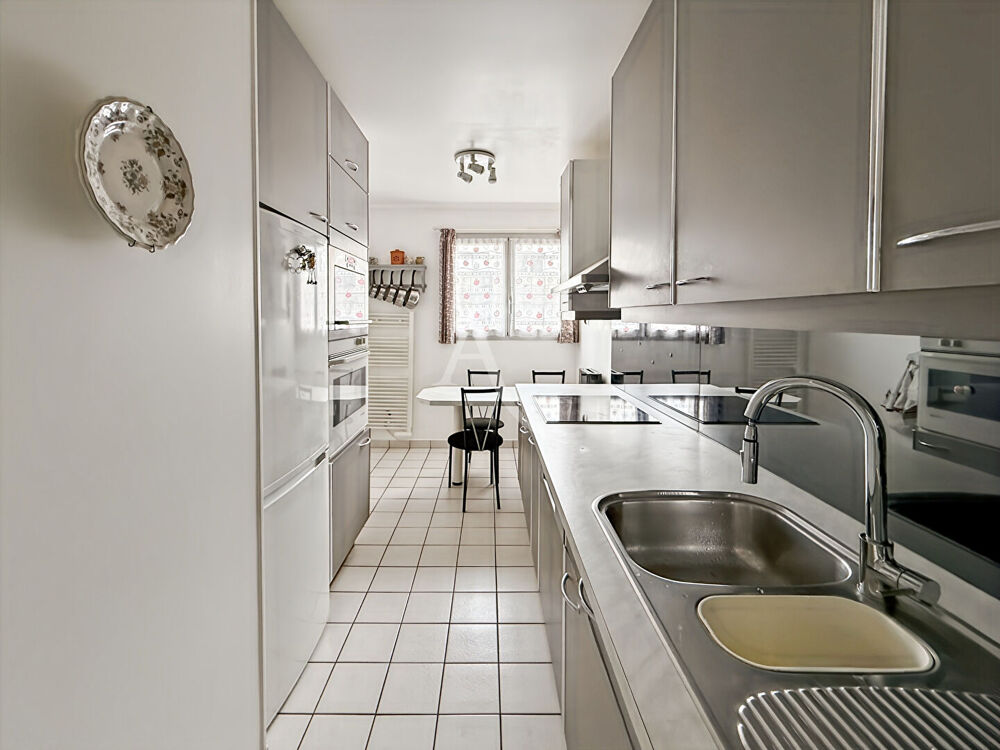 BOULOGNE-BILLANCOURT 3 PIÈCES 77 M² BALCON PARKING LUMINEUX & TRAVERSANT