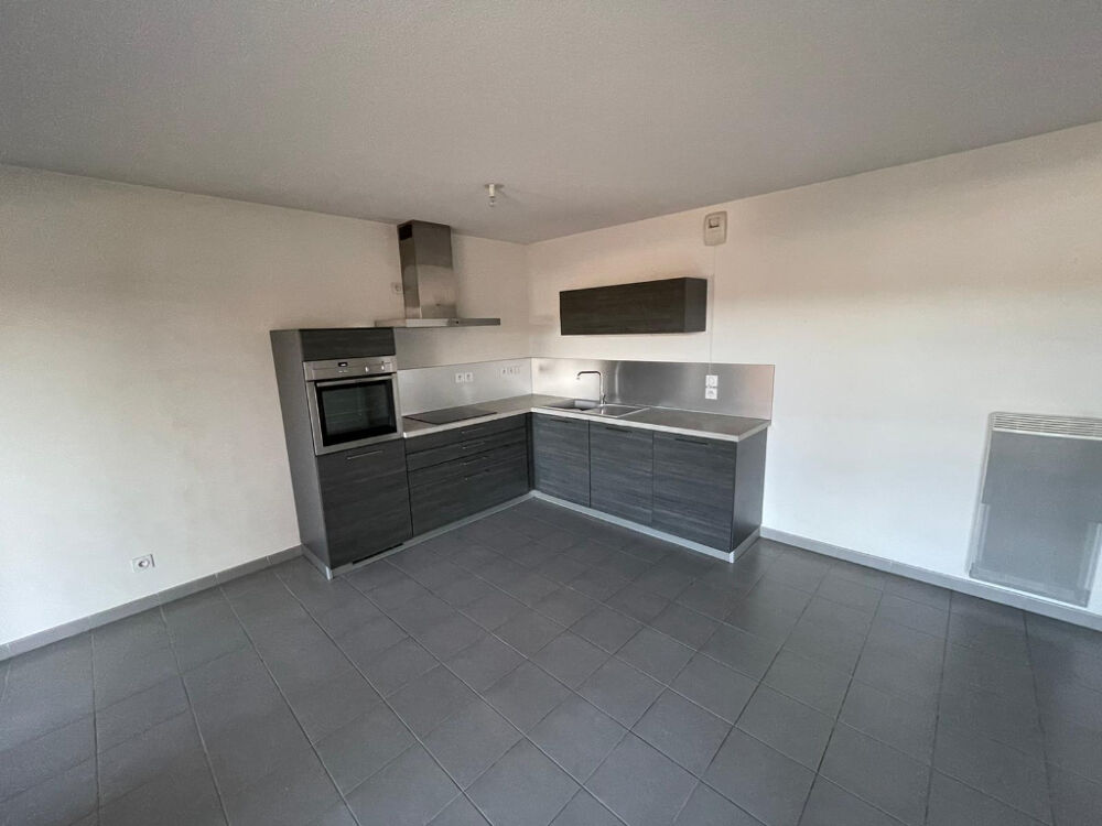 Location Appartement AIX SUD LUYNES  T3  GARAGE Aix en provence