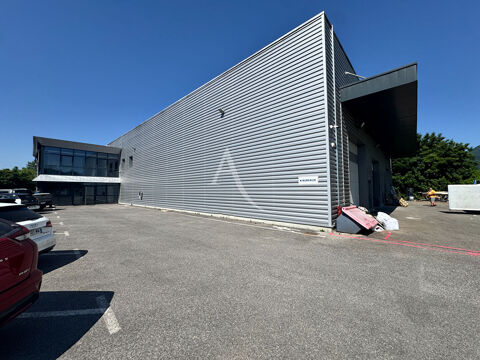 A LOUER LOCAL D'ACTIVITE ZONE GRAND EPAGNY 15000 74330 Epagny