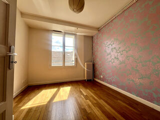  Appartement à louer 4 pièces 96 m²